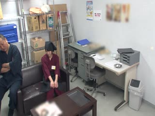 AP-714_A居酒屋で働く何も知らない新人アルバイトに難癖付けてパワハラ強制性交を繰第03集海报剧照