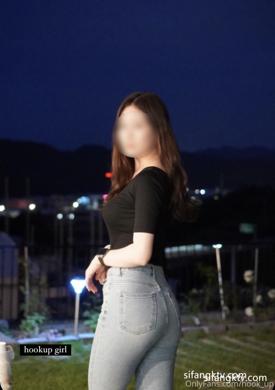 #泄密 OF-hookup换妻俱乐部极品巅峰人妻 #反差海报剧照